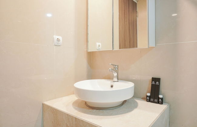 Fully Furnished with Comfortable Design 2BR Harco Mangga Besar Apartment - Photo 19
