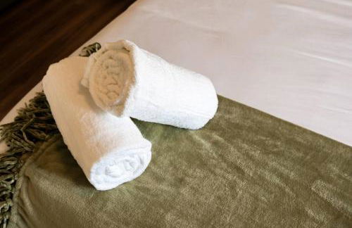 Sleek Stylish Apartment in Prime Location - Foto 16