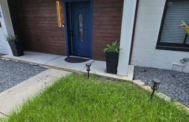 Stylish Duplex walkTO Lake Eola Orlando. Sleeps 8 - Foto 72