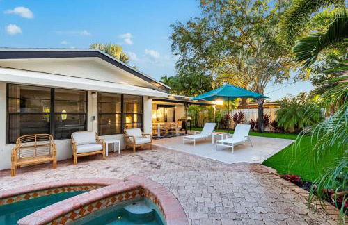 Tropical Getaway - Heated Pool & Patio Retreat - Foto 35