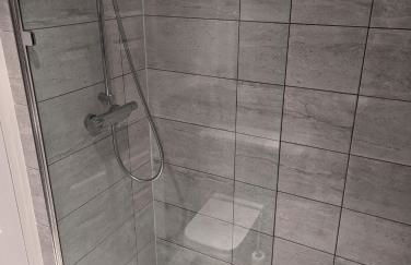 2 Bed House - Garden & Excellent Wifi - Foto 4