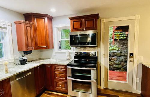 4 Bedroom 2 Bathroom Lake Heaven with 50ft lakefront on Honeoye lake - Foto 15