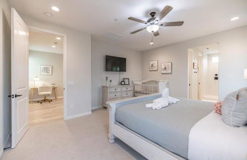 #Marbella Lane - Elegant 5BR Home Rancho Mission - Photo 14