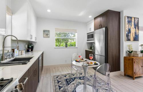 Elegant 3BR w Pool Near Downtown WPB - Foto 22