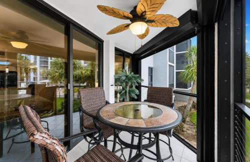 Waterfront Island Oasis! Heated Pool with Stunning View & 2 Full Bath - Foto 25