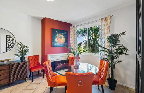 Beverly Hills 2 bed 2 bath Penthouse with Den and Parking 414 - Photo 4