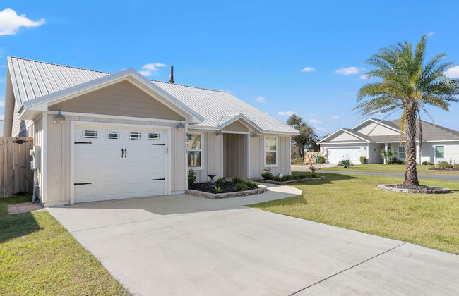 Coral Cabana - 3BD 2BA Home Close to Beach w/ Optional Golf Cart! - Foto 41