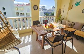 Mona Golf - South Tenerife - Aircon, private parking with heated pool - Photo 4