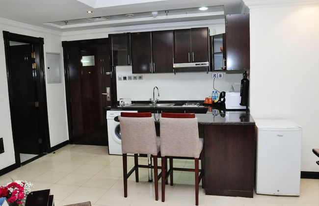 Ewan Ajman Suites Hotel - Photo 17
