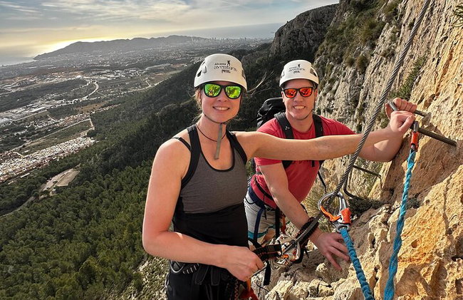 Experiencia de Escalada de Medio Día en Vía Ferrata del Ponoig - Foto 5