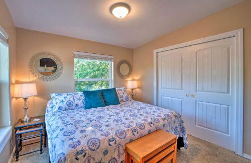 Waterfront North Bend Home 9 Miles into Town - Photo 15