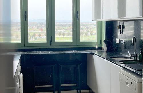 Stylish well-connected beachfront flat - Foto 10