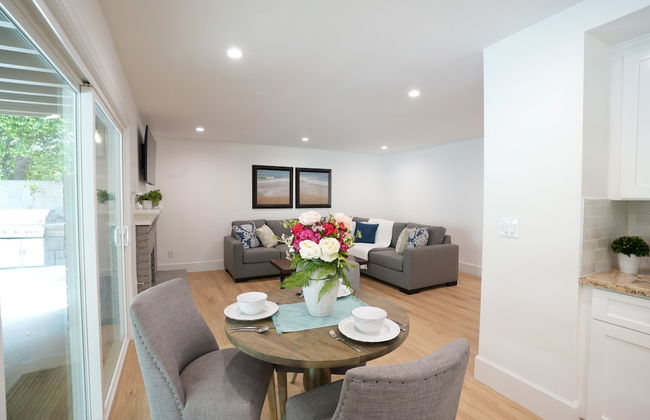 Coming Mid-April 2023! Beautifully upgraded two-story home with backyard oasis - Foto 22