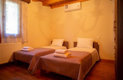 Agnes Cottage House - Photo 8