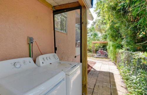 Couples Getaway Near Historic Downtown Venice! - Foto 24