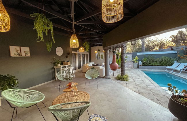 The Minimalist - Photo 1