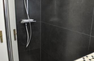 Kurstadt Apt Moderne 2ZKB Balkon-P-Platz Flexible Check-in 24 h - Foto 8