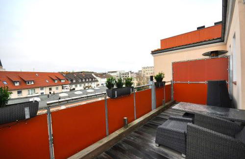 Zentral, am Park mit Parkplatz - Foto 19