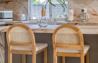 @ Marbella Lane - Vibrant & Chic Designer Home - Photo 24