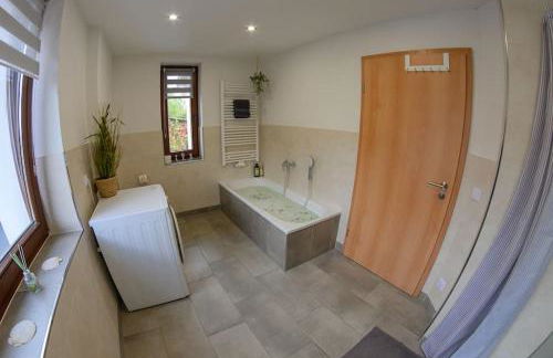 4 Sterne FeWo Rhönland-Erlebnis in Bernshausen - auch für Wanderreiter - Foto 12