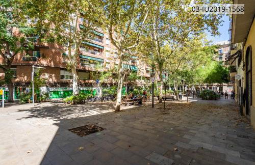 AB Poble Sec - Plaza España - Foto 20