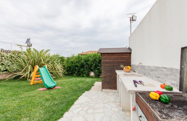 Villa Salemi With Pool - Photo 21