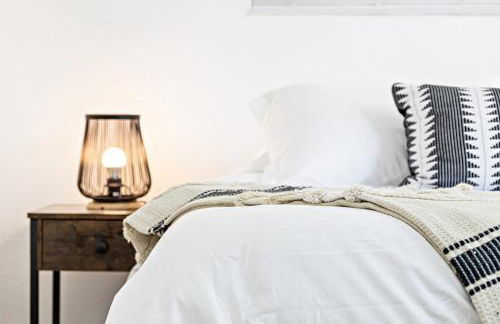 Lovely 2 BR Condo With Free Parking on Premises - Foto 15