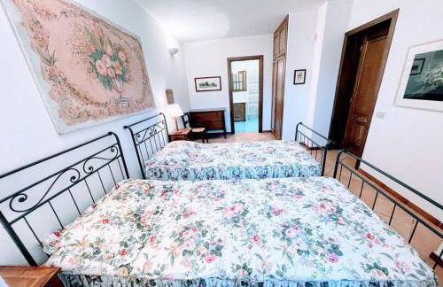 Exclusive Spoleto Country Park Pool Park Activities Mountain View Sleeps 28 - Foto 15