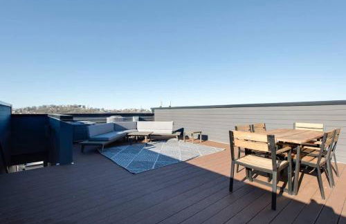 West End Escape - New Build with Rooftop Views - Foto 29