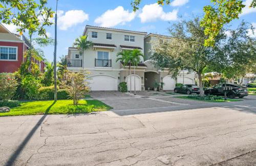 Lux Home with Rooftop & Elevator 2mi to Beach - Foto 2