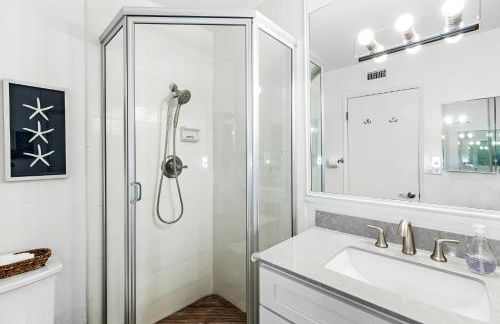 Walk on the Ocean! Wake up to Beautiful Bay Views - Photo 36