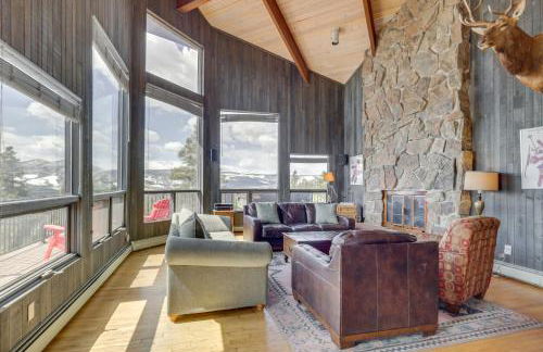 Panoramic Mountain-View Retreat with Hot Tub and Deck! - Foto 1
