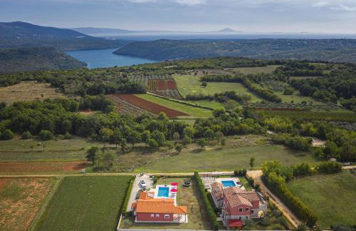 Detached Villa With Pool and Large Garden in Quiet Area Near the Sea - Foto 61