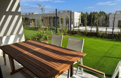 Spacious Beach House in Malaga-Cala de Mijas, amazing see view, 3 bedroom, garden & Common Pool - Photo 17