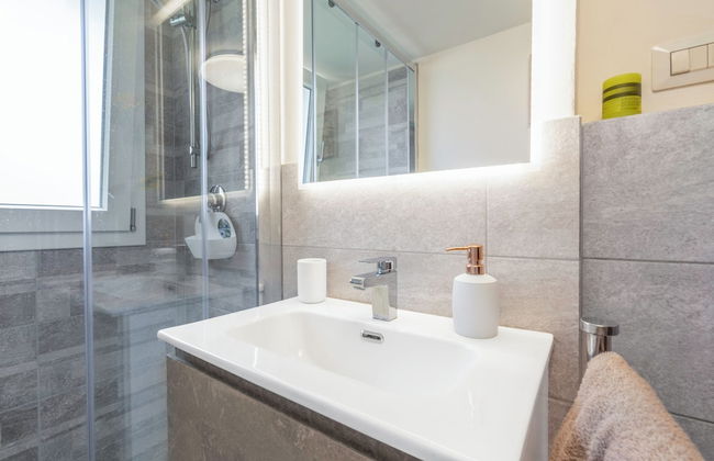 Lucca Old Town Apartment - Photo 18