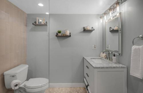 3 BR Loyal Heights Charmer Patio and Lawn - Foto 26