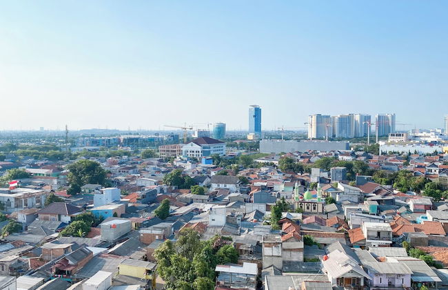 Good Place and Restful 2BR at Patraland Urbano Apartment - Photo 32