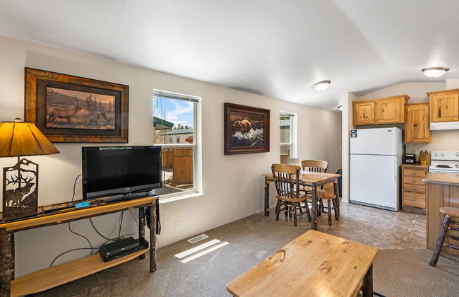 Lazy Duck Inn #30 The Lucky Duck House, a cozy 2-bedroom retreat 1 min from Yellowstone - Foto 19