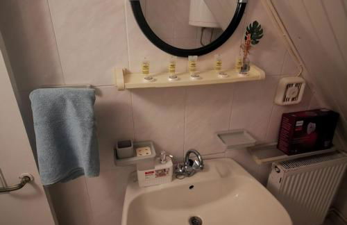 Where Time Slows Repanidi Village Escape - Foto 2