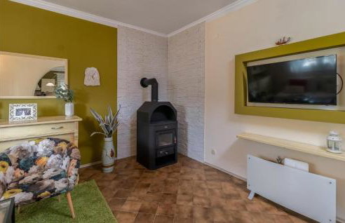 3 Bedroom Beautiful Apartment In Susanj - Photo 4