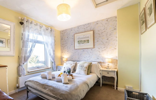 Seaside Snug - Photo 3