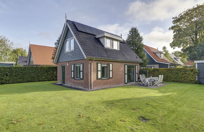 4 bedroom House in Zonnemaire with garden - Photo 12