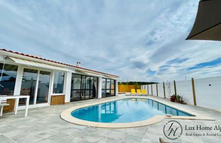 Villa Harmony - Stylish Villa - Pool & Terrace - Foto 7