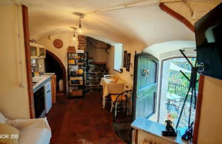 the little house of arcola in the medieval walls - Photo 16