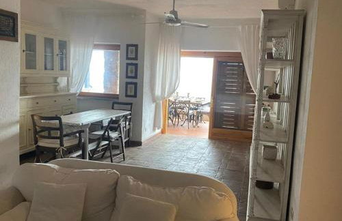 Elegant home with spectacular view - Foto 43