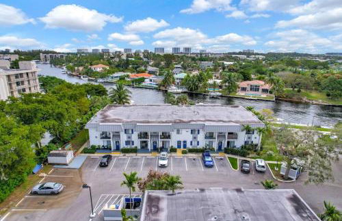 Serene Poolside Getaway Lake Access Parking - Foto 36