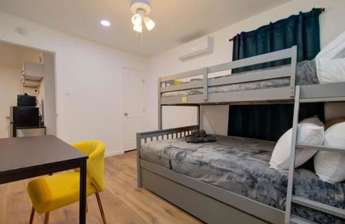 Heart of Houston - 2-BD 1-BA with Grill - Foto 13