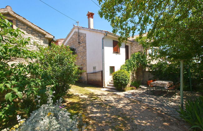 House 1909 - Photo 1