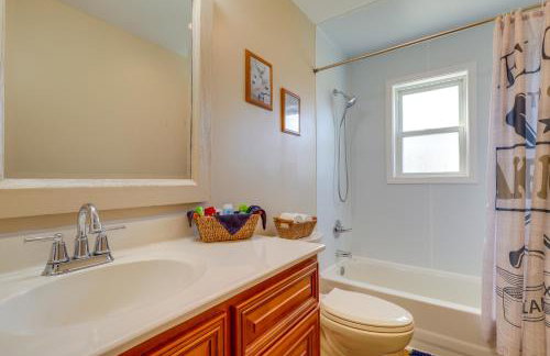 Boat Dock Pet-Friendly Douglas Lake Getaway! - Foto 14