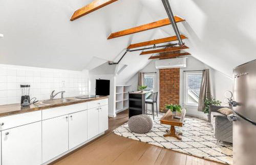 Stately Studio Apartment - Foto 17